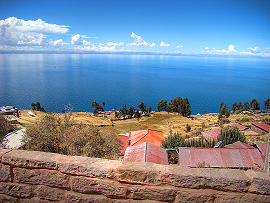 Isla Taquile - výhled na jezero Titicaca